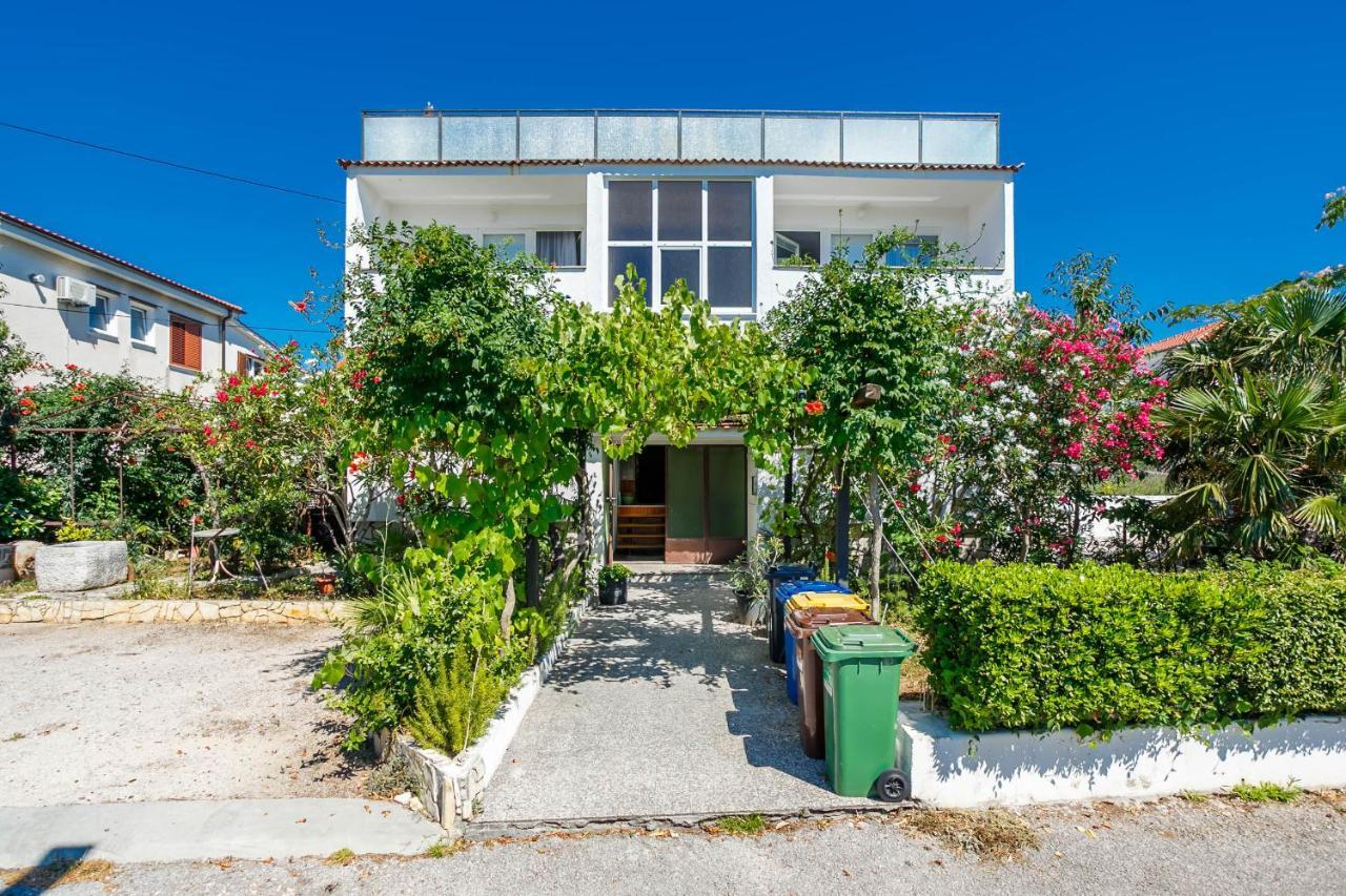 Guesthouse Ivkovic Krk Town Exterior photo