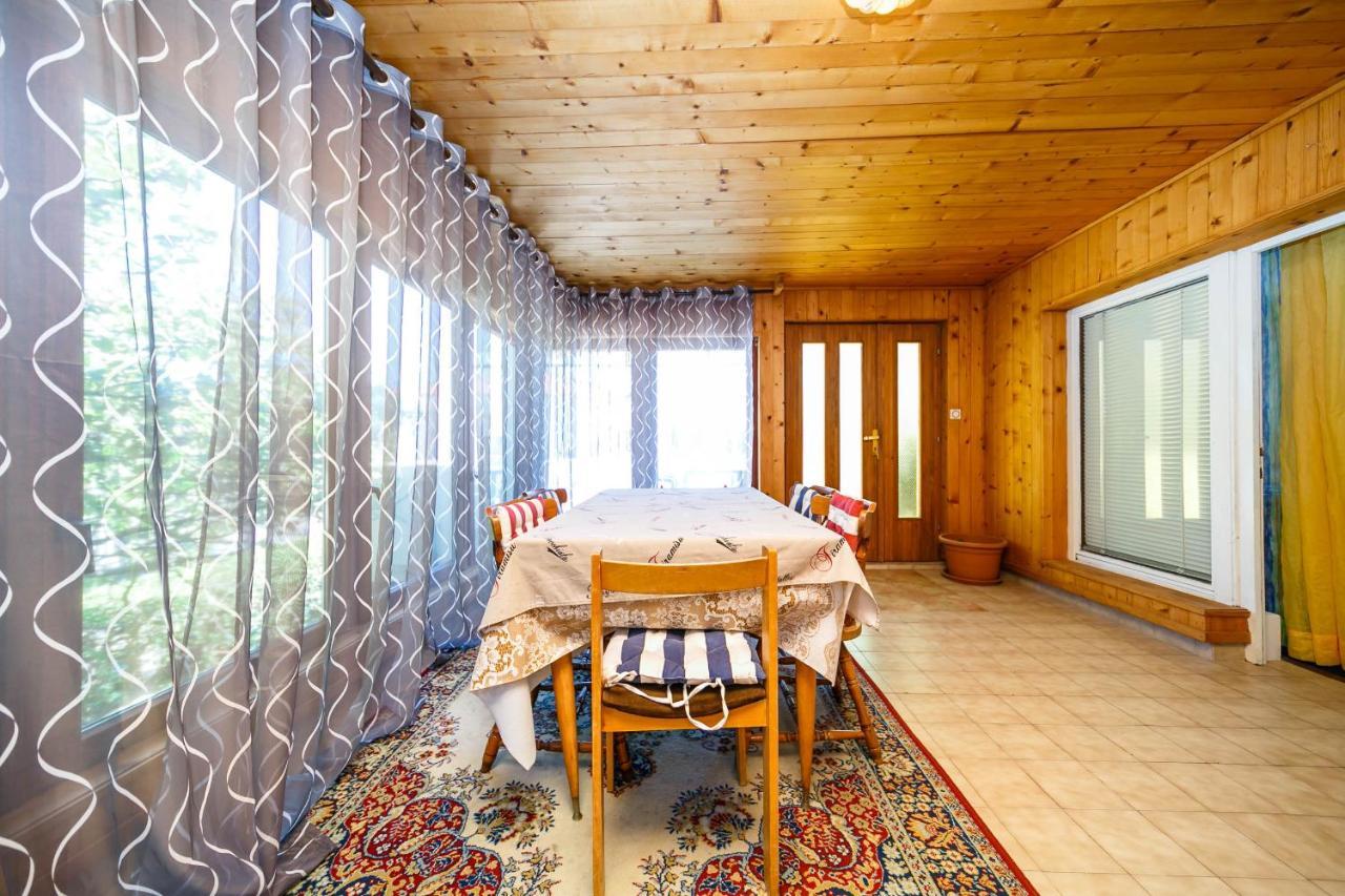 Guesthouse Ivkovic Krk Town Exterior photo